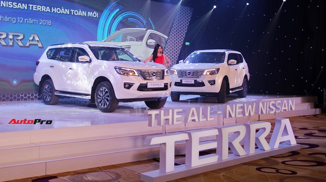 Nissan Terra chốt giá từ 988 triệu đồng, chạy đua cùng Toyota Fortuner