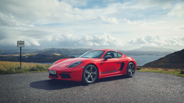 Porsche ra mắt phiên bản tầm trung cho 718 Cayman, Boxster