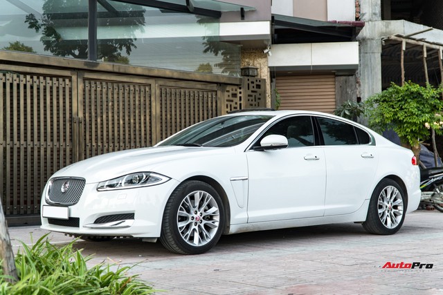 Jaguar XF 2014 - Đối thủ Mercedes-Benz E-Class ngày nào giờ rẻ như C-Class 2017 chạy lướt - Ảnh 11.