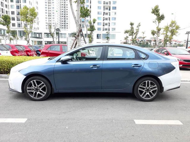 Hot: Kia Cerato 2019 lộ diện với màu sơn mới tại Hà Nội, ra mắt ngay trong tháng 12 - Ảnh 1. Hot: Kia Cerato 2019 lộ diện với màu sơn mới tại Hà Nội, ra mắt ngay trong tháng 12 - Ảnh 1.