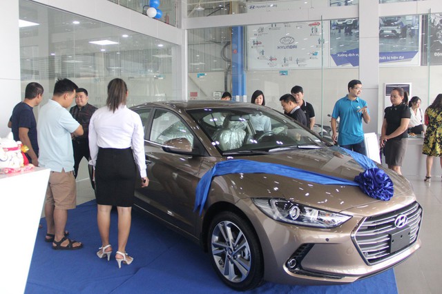 Hyundai Elantra 2019 sắp ra mắt tại Việt Nam: Hãng nói không, đại lý nói có - Ảnh 3.