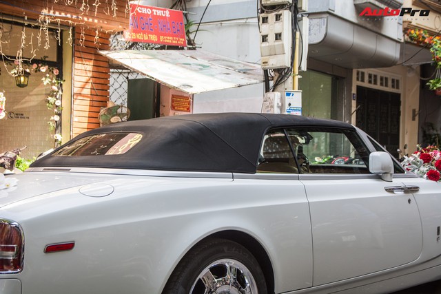Đám cưới khủng tại Hà Nội: 3 xe Rolls-Royce, 2 siêu xe Lamborghini và Maybach hàng hiếm rước dâu - Ảnh 18.