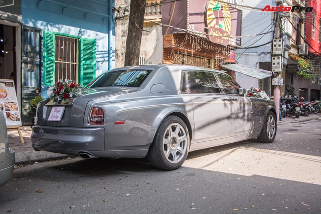 Đám cưới khủng tại Hà Nội: 3 xe Rolls-Royce, 2 siêu xe Lamborghini và Maybach hàng hiếm rước dâu - Ảnh 13.