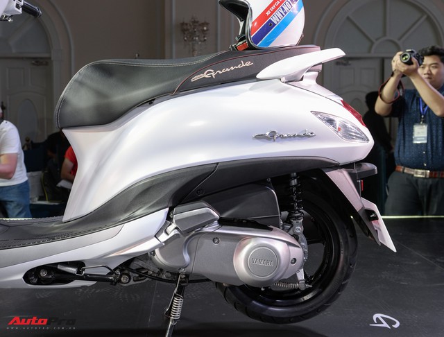 Đánh giá nhanh Yamaha Grande 2019 sử dụng động cơ hybrid vừa ra mắt tại Việt Nam - Ảnh 7.