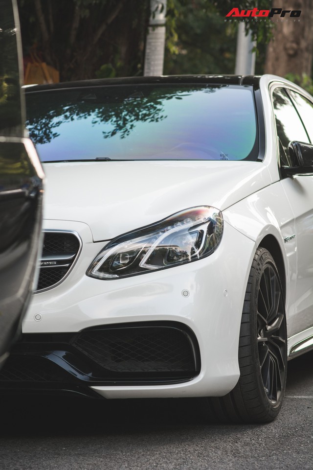 Mercedes-AMG E63 S 4Matic duy nhất tại Hà Nội được chủ nhân tân trang bộ mâm hàng hiệu - Ảnh 3.