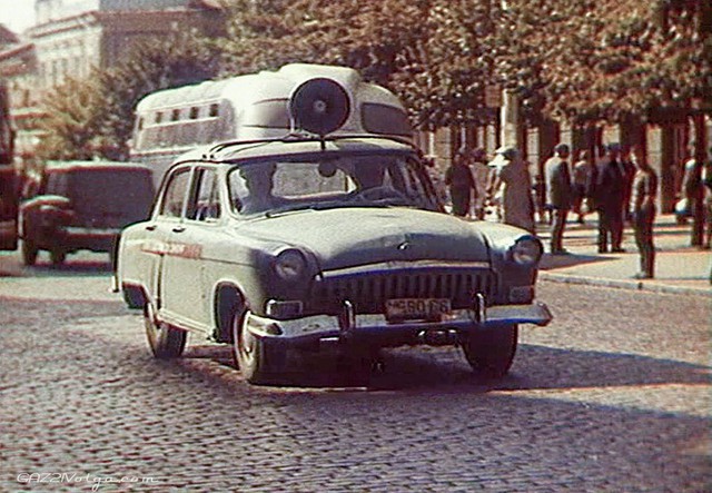 Cảnh sát Liên Xô thế kỷ trước đã đi cả BMW, Mercedes hay Volvo - Ảnh 6.