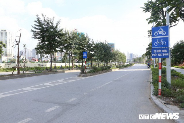 Ảnh: Cận cảnh phố 8 làn xe ở Hà Nội mang tên nhà tư sản Trịnh Văn Bô - Ảnh 8.