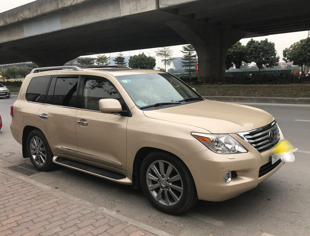 Chuyên cơ mặt đất Lexus LX570 hạ giá một nửa sau 9 năm sử dụng - Ảnh 3.