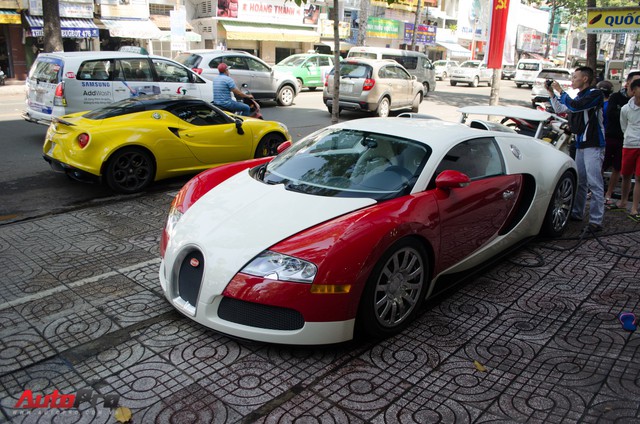 Bugatti Veyron độc nhất Việt Nam bất ngờ ra phố tắm nắng trước thềm năm mới - Ảnh 1.