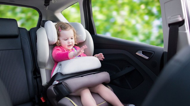 Ghế an toàn trẻ em và hệ thống ISOFIX trên ô tô - 2 trang bị quan