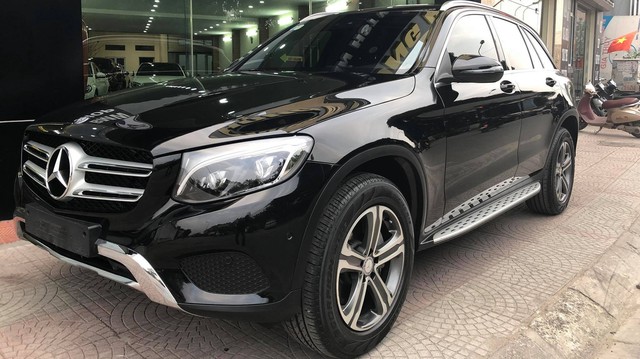 Mercedes-Benz GLC 250 lăn bánh 17.000km rao bán lại giá hơn 1,7 tỷ đồng
