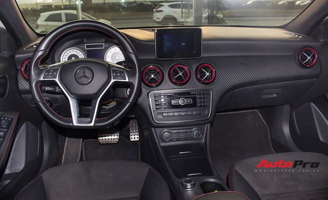 Mercedes-Benz A250 AMG sau hơn 3 năm sử dụng giá ngang Toyota Altis - Ảnh 6.