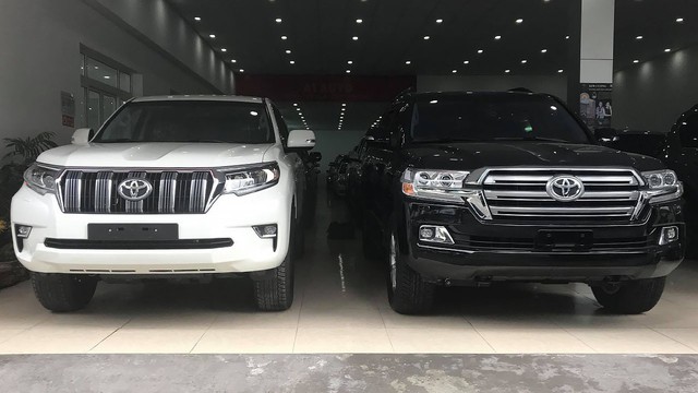 Sau Tết, giá xe Toyota Land Cruiser, Prado còn tăng mạnh