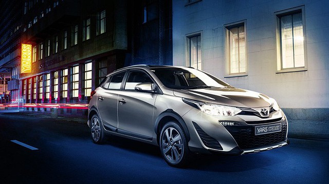 Toyota Yaris thêm phiên bản “giả” crossover