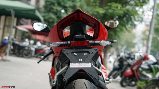 [Video] Mục sở thị siêu mô tô Ducati Panigale V4 S giá ngang Mẹc GLA của biker Hà Nội - Ảnh 19.
