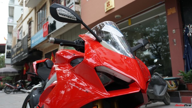 [Video] Mục sở thị siêu mô tô Ducati Panigale V4 S giá ngang Mẹc GLA của biker Hà Nội - Ảnh 3.