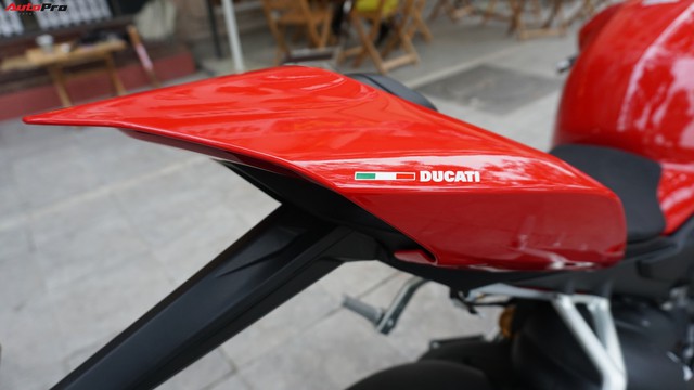 [Video] Mục sở thị siêu mô tô Ducati Panigale V4 S giá ngang Mẹc GLA của biker Hà Nội - Ảnh 18.