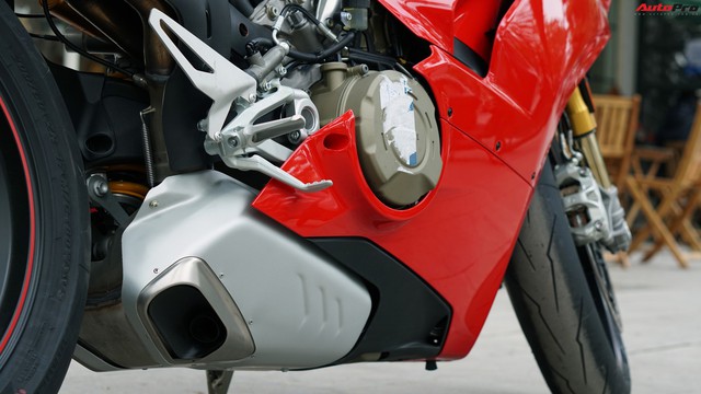 [Video] Mục sở thị siêu mô tô Ducati Panigale V4 S giá ngang Mẹc GLA của biker Hà Nội - Ảnh 10.