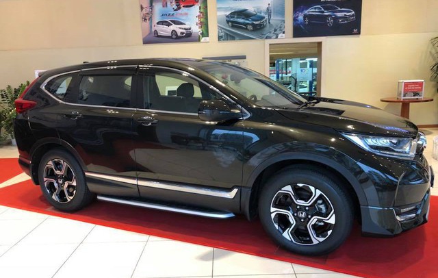 Sau 1 tuần, Honda bán được hơn 400 xe CR-V 2018 “miễn thuế” - Ảnh 2. Sau 1 tuần, Honda bán được hơn 400 xe CR-V 2018 “miễn thuế” - Ảnh 2.