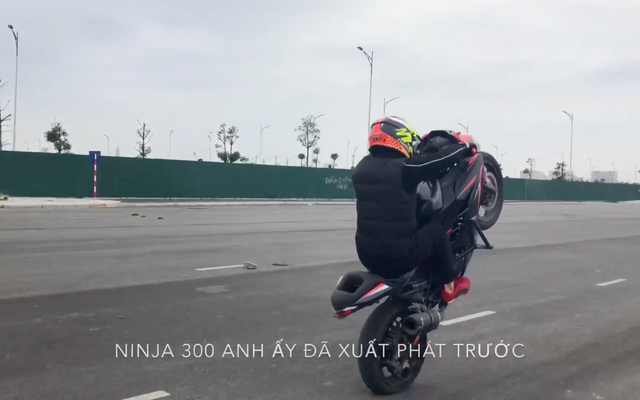 [Hài hước] Ninja Lead chiến thắng thuyết phục Ninja 300 trong cuộc đua bốc đầu - Ảnh 1.