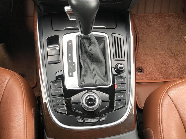 Audi Q5 nhập Mỹ sau gần 7 năm sử dụng mất giá hơn 1 nửa - Ảnh 10. Audi Q5 nhập Mỹ sau gần 7 năm sử dụng mất giá hơn 1 nửa - Ảnh 10.