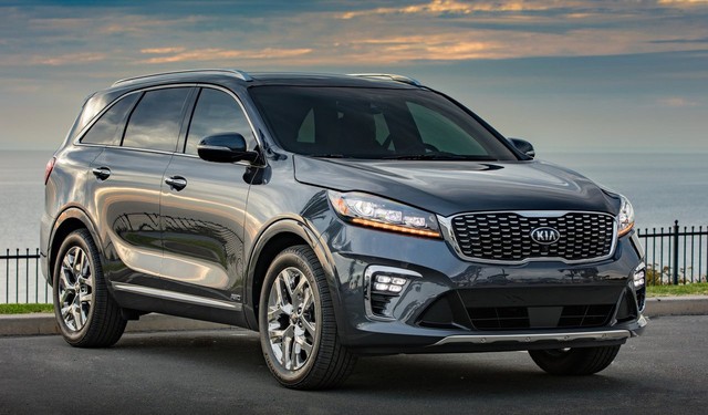 Vì sao Hyundai Santa Fe 2019 vẫn ưu ái máy dầu? - Ảnh 2. Vì sao Hyundai Santa Fe 2019 vẫn ưu ái máy dầu? - Ảnh 2.