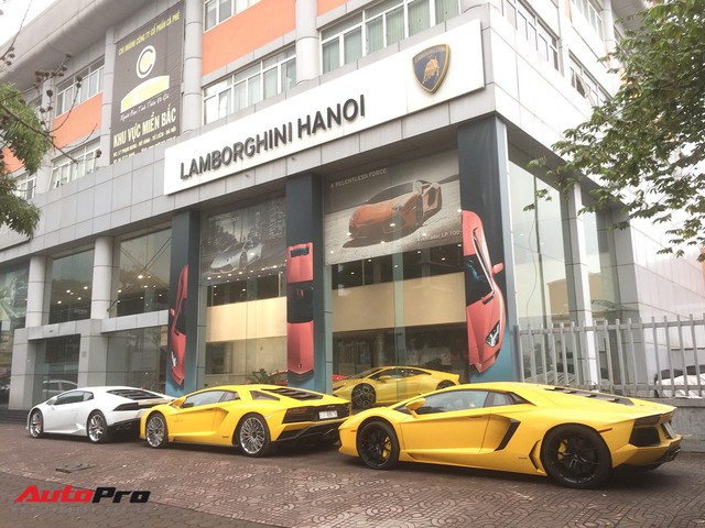 Bộ ba Lamborghini từ Sài Gòn đã có mặt ở Hà Nội chuẩn bị cho Car & Passion 2018 - Ảnh 1.