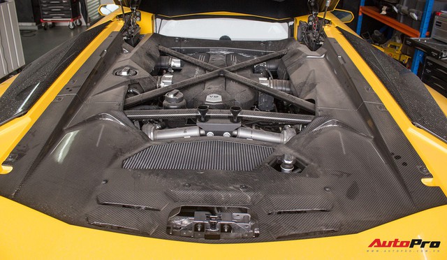 Bộ ba siêu xe Lamborghini được bảo dưỡng chính hãng trước khi đi Car & Passion 2018 - Ảnh 6.
