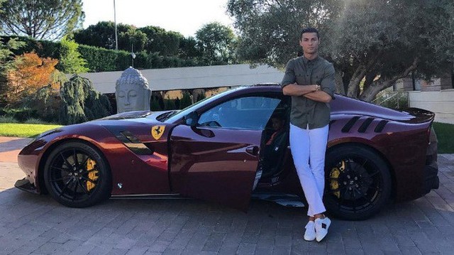 33 tuổi, Cristiano Ronaldo có bộ sưu tập siêu xe khủng như thế nào? - Ảnh 5.
