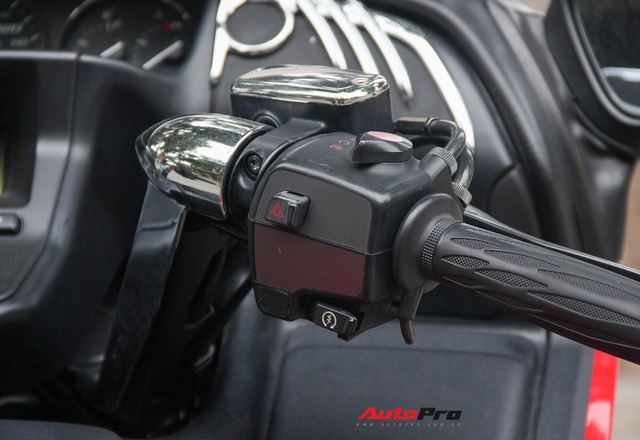 Honda Gold Wing F6B 2013 lăn bánh 36.000km rao bán lại giá ngang Toyota Vios mới - Ảnh 7. Honda Gold Wing F6B 2013 lăn bánh 36.000km rao bán lại giá ngang Toyota Vios mới - Ảnh 7.