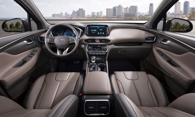 Hyundai công bố ảnh thực tế và chốt lịch ra mắt Santa Fe 2019 - Ảnh 2.