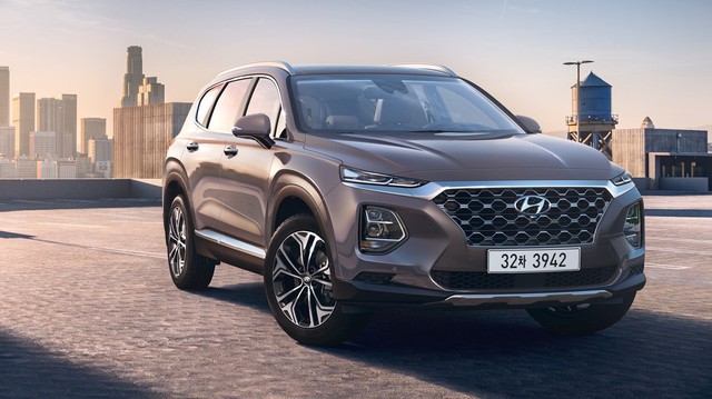 Hyundai công bố ảnh thực tế và chốt lịch ra mắt Santa Fe 2019