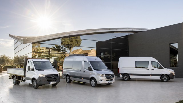 Mercedes-Benz Sprinter thế hệ mới chính thức trình làng