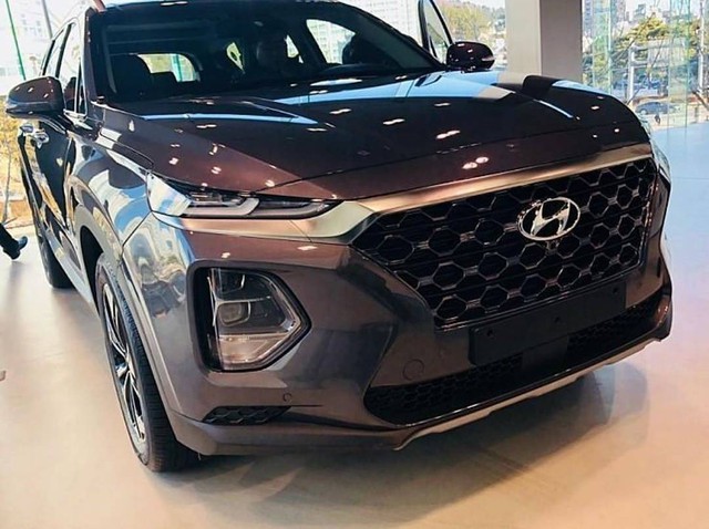 Hình ảnh thực tế và thông tin chi tiết đầu tiên về Hyundai Santa Fe 2019 - Ảnh 7. Hình ảnh thực tế và thông tin chi tiết đầu tiên về Hyundai Santa Fe 2019 - Ảnh 7.