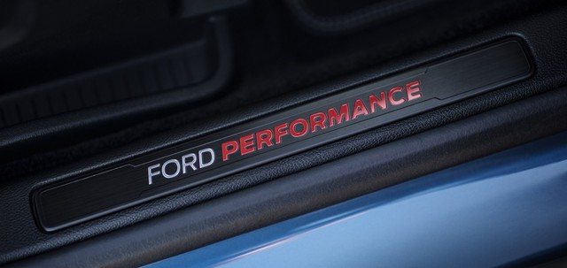 Ford Edge ST 2019: SUV hiệu suất cao đầu tiên từ Ford - Ảnh 5.