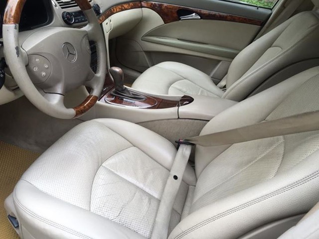 Mercedes-Benz E200 đi 14 năm bán lại được bao nhiêu? - Ảnh 10. Mercedes-Benz E200 đi 14 năm bán lại được bao nhiêu? - Ảnh 10.