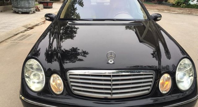 Mercedes-Benz E200 đi 14 năm bán lại được bao nhiêu? - Ảnh 5. Mercedes-Benz E200 đi 14 năm bán lại được bao nhiêu? - Ảnh 5.