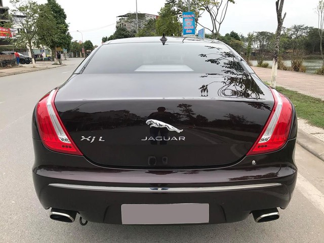 Lăn bánh hơn 36.000km, hàng hiếm Jaguar XJL 2014 giữ giá tới đâu? - Ảnh 4.
