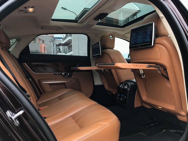 Lăn bánh hơn 36.000km, hàng hiếm Jaguar XJL 2014 giữ giá tới đâu? - Ảnh 6. Lăn bánh hơn 36.000km, hàng hiếm Jaguar XJL 2014 giữ giá tới đâu? - Ảnh 6.