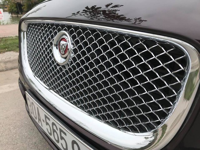Lăn bánh hơn 36.000km, hàng hiếm Jaguar XJL 2014 giữ giá tới đâu? - Ảnh 8.