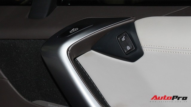 BMW i8 dán decal chrome bạc độc nhất Việt Nam rao bán lại giá 3,9 tỷ đồng - Ảnh 17.