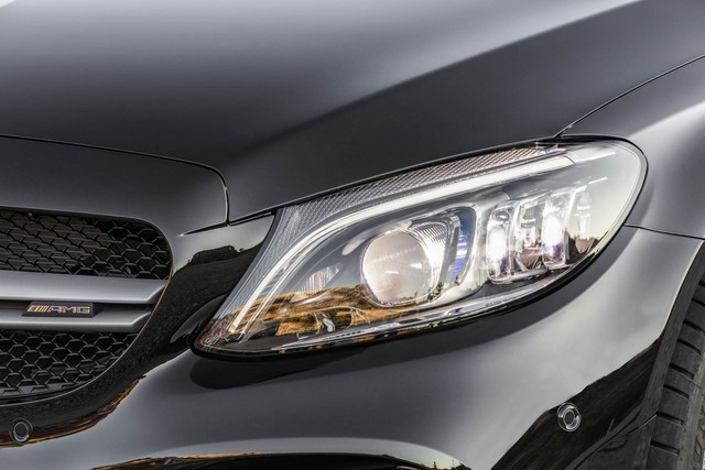 Ra mắt Mercedes-Benz C-Class 2019 hiện đại như S-Class - Ảnh 2. Ra mắt Mercedes-Benz C-Class 2019 hiện đại như S-Class - Ảnh 2.