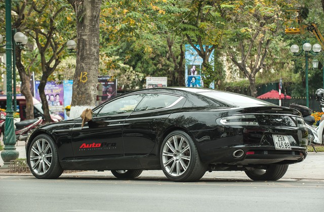 Điểm mặt những mẫu xe của Aston Martin đang lăn bánh tại Việt Nam - Ảnh 2.