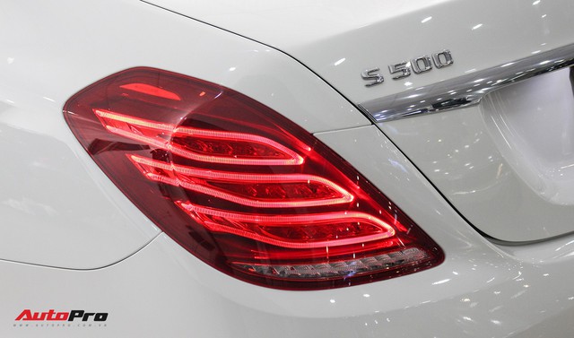 Mercedes-Benz S500 biển tứ quý 9 đi 53.000km rao bán lại giá 4,7 tỷ đồng - Ảnh 10.