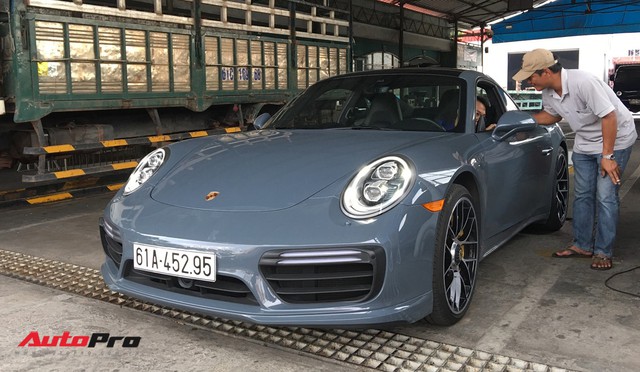 Đại gia Bình Dương tậu Porsche 911 Turbo S trị giá hơn 15 tỷ đồng - Ảnh 7.