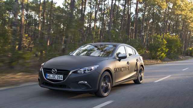 SkyActiv-X: Nỗ lực cứu động cơ đốt trong hay lời biện bạch chậm phát triển xe điện của Mazda?