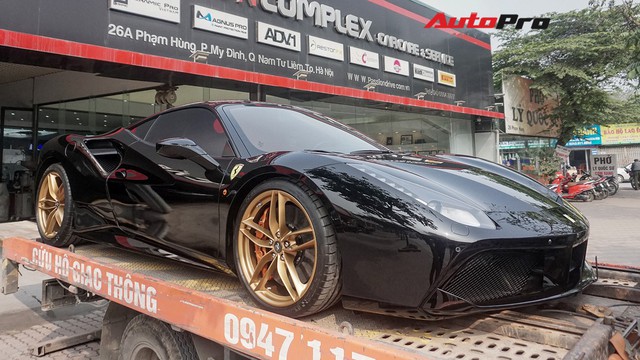 Đại gia Hà Nội tậu Ferrari 488 GTB màu đen độc nhất Việt Nam
