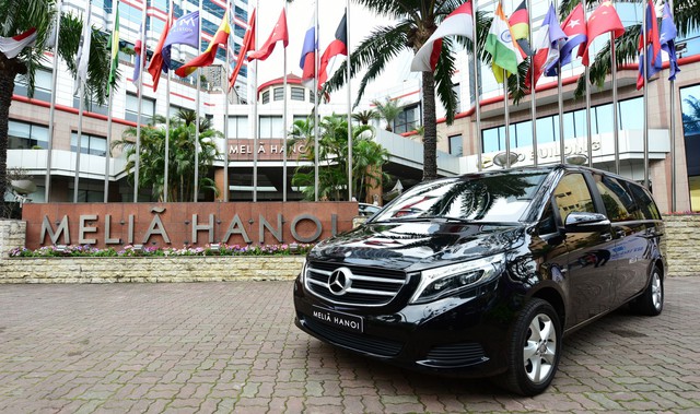 Khách sạn Melia Hà Nội đầu tư thêm xe sang Mercedes-Benz phục vụ du khách - Ảnh 2.
