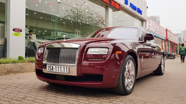 Cận cảnh Rolls-Royce Ghost biển ngũ quý 1 được rao bán lại giá 11,5 tỷ đồng