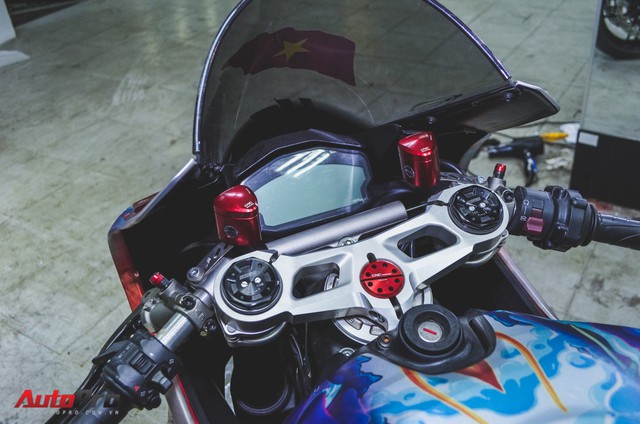 Chi tiết Ducati 959 Panigale bản độ khoác áo rồng sặc sỡ tại Sài Gòn - Ảnh 6.